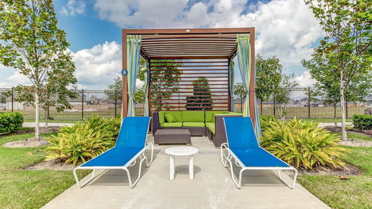 Humble 2-story, 5-bed 13030 Mid Stocket Drive-idx
