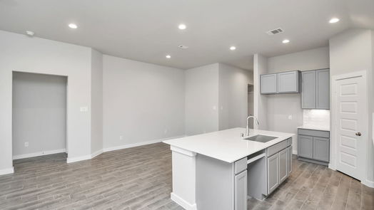 Humble 1-story, 3-bed 12903 Kingsford Pines Drive-idx