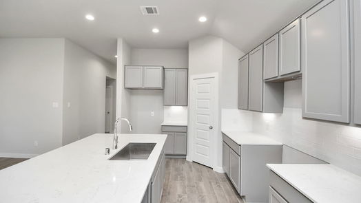 Humble 1-story, 3-bed 12903 Kingsford Pines Drive-idx