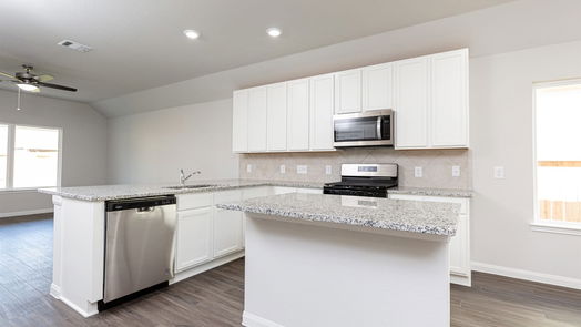 Conroe null-story, 3-bed 16945 Hazelnut Drive-idx