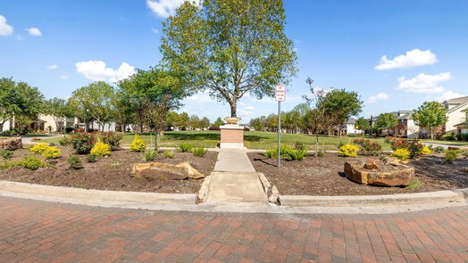 Houston 1-story, 4-bed 11858 Red Hummingbird Drive-idx