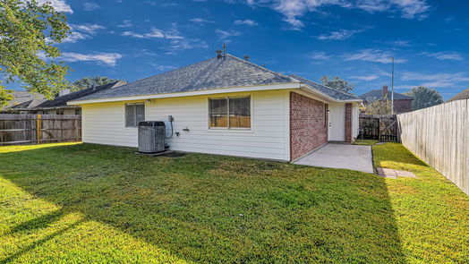 Houston 1-story, 3-bed 16874 Anna Green Street-idx