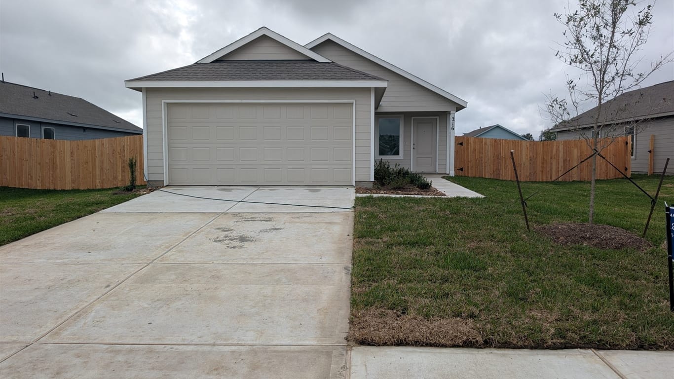 Angleton null-story, 3-bed 216 Dallas Drive-idx