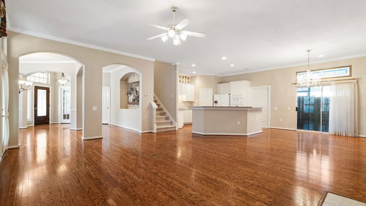 Conroe 2-story, 4-bed 118 E Northcastle Circle-idx