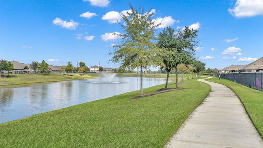 Cypress 2-story, 3-bed 17923 Shadow Oak Drive-idx