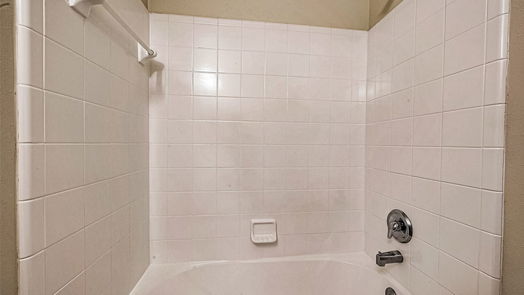 Dickinson 2-story, 3-bed 422 Folk Crest Lane-idx