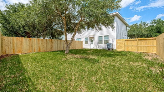 Dickinson 2-story, 3-bed 422 Folk Crest Lane-idx