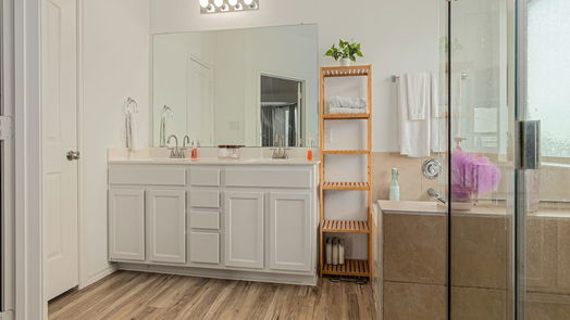 Dickinson null-story, 4-bed 4331 Oakdale Mist Drive-idx