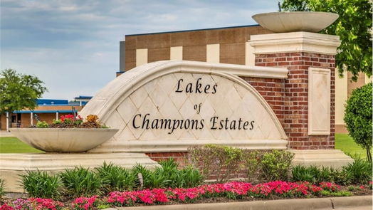Mont Belvieu 2-story, 5-bed 15507 East Lake Drive-idx