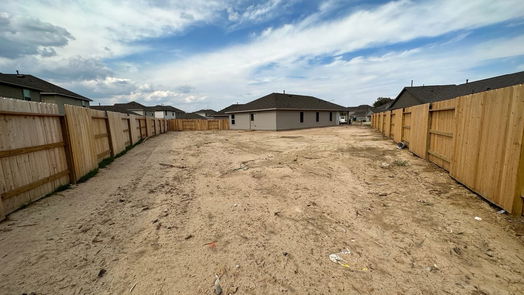 New Caney 1-story, 3-bed 19519 Manduca Drive-idx