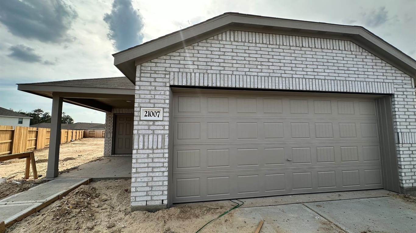 New Caney 1-story, 3-bed 19519 Manduca Drive-idx