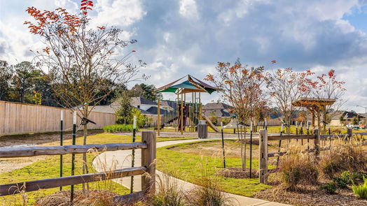 New Caney 2-story, 4-bed 22409 Mountain Pine Drive-idx