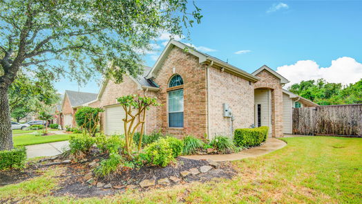 Pearland 1-story, 3-bed 1250 N Riviera Circle-idx