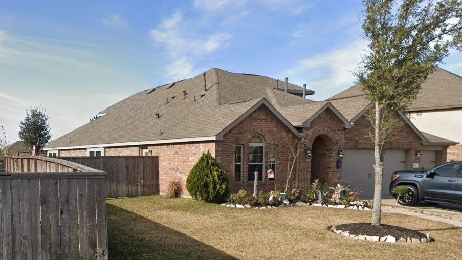 Pearland 2-story, 4-bed 2212 Meadow Wind Drive-idx