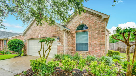 Pearland null-story, 3-bed 1250 N Riviera Circle-idx