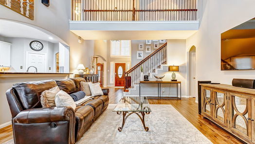 Spring 2-story, 4-bed 1202 Dunston Falls Drive-idx