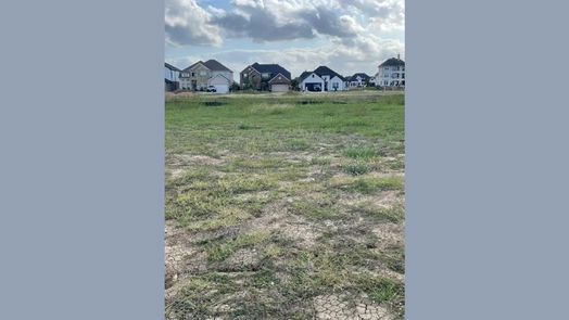 Willis 2-story, 4-bed 12905 French Quarter Drive-idx
