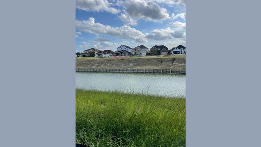 Willis 2-story, 4-bed 12905 French Quarter Drive-idx