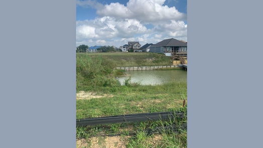 Willis 2-story, 4-bed 12916 French Quarter Drive-idx