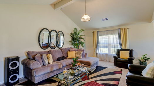 Humble 1-story, 3-bed 20435 Flatiron Drive-idx