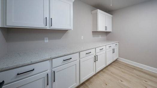 Iowa Colony 2-story, 5-bed 1910 Grass Valley Drive-idx
