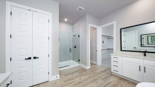 Iowa Colony 2-story, 5-bed 1814 Grass Valley Drive-idx