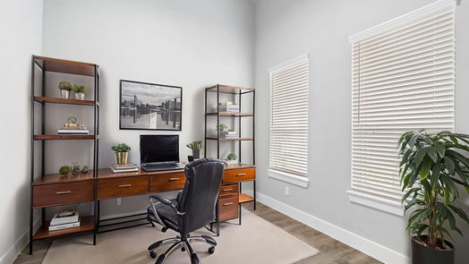 Rosenberg 2-story, 5-bed 4703 Whisperwood Drive-idx