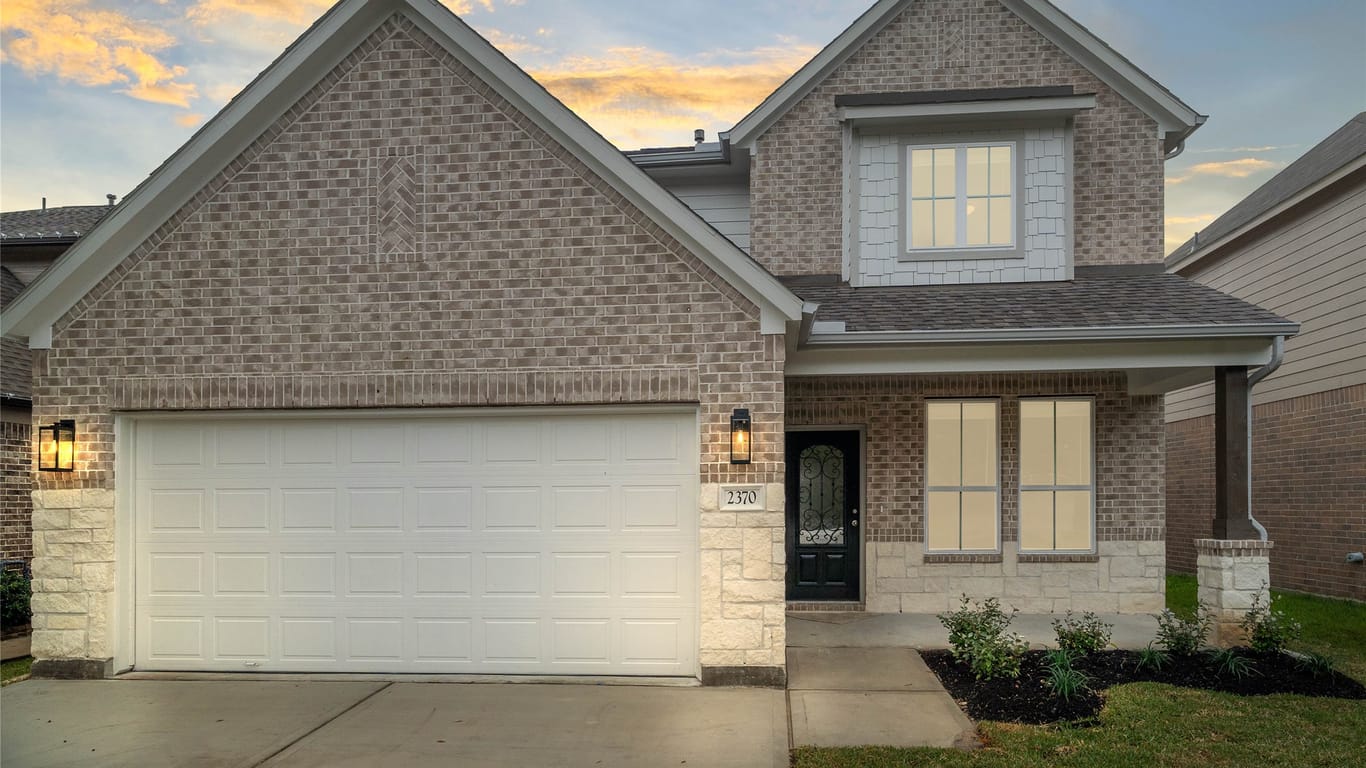 Spring 2-story, 4-bed 2370 Village Leaf Drive-idx