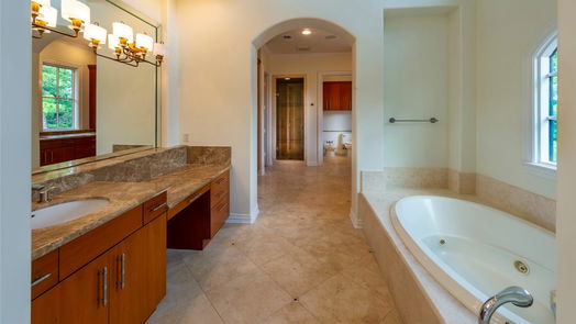 Houston 2-story, 5-bed 5035 Fieldwood Drive-idx