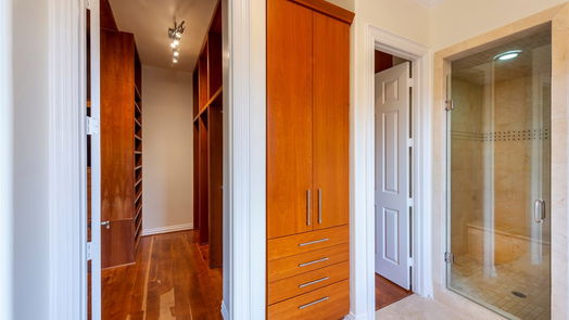 Houston 2-story, 5-bed 5035 Fieldwood Drive-idx