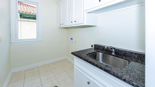 Houston 2-story, 5-bed 5035 Fieldwood Drive-idx