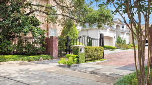 Houston 3-story, 4-bed 1409 Winrock Boulevard-idx