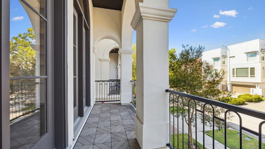 Houston 4-story, 4-bed 4725 Oakshire Drive-idx