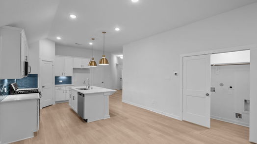 New Caney 1-story, 3-bed 22314 Mountain Pine Drive-idx