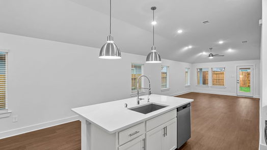 New Caney 1-story, 3-bed 17175 Quaking Aspen Lane-idx
