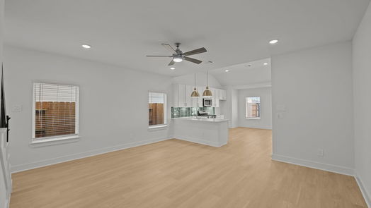Willis 2-story, 4-bed 236 River Grove Street-idx