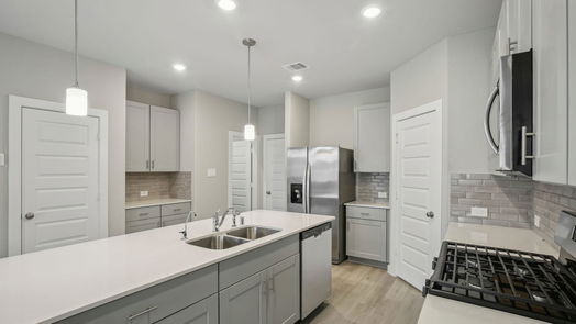 Kemah 2-story, 3-bed 566 Avisa Drive-idx