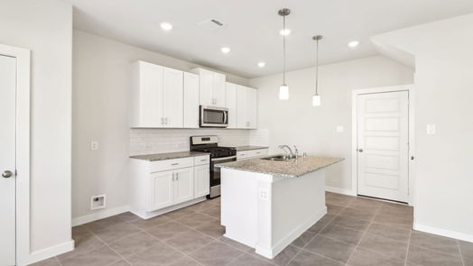 Montgomery 2-story, 3-bed 220 Charles Ridge Drive-idx