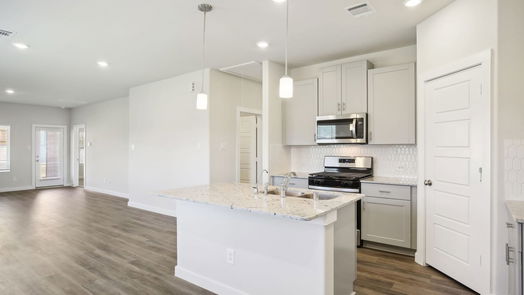 Montgomery 1-story, 3-bed 216 Shore Pointe Court-idx
