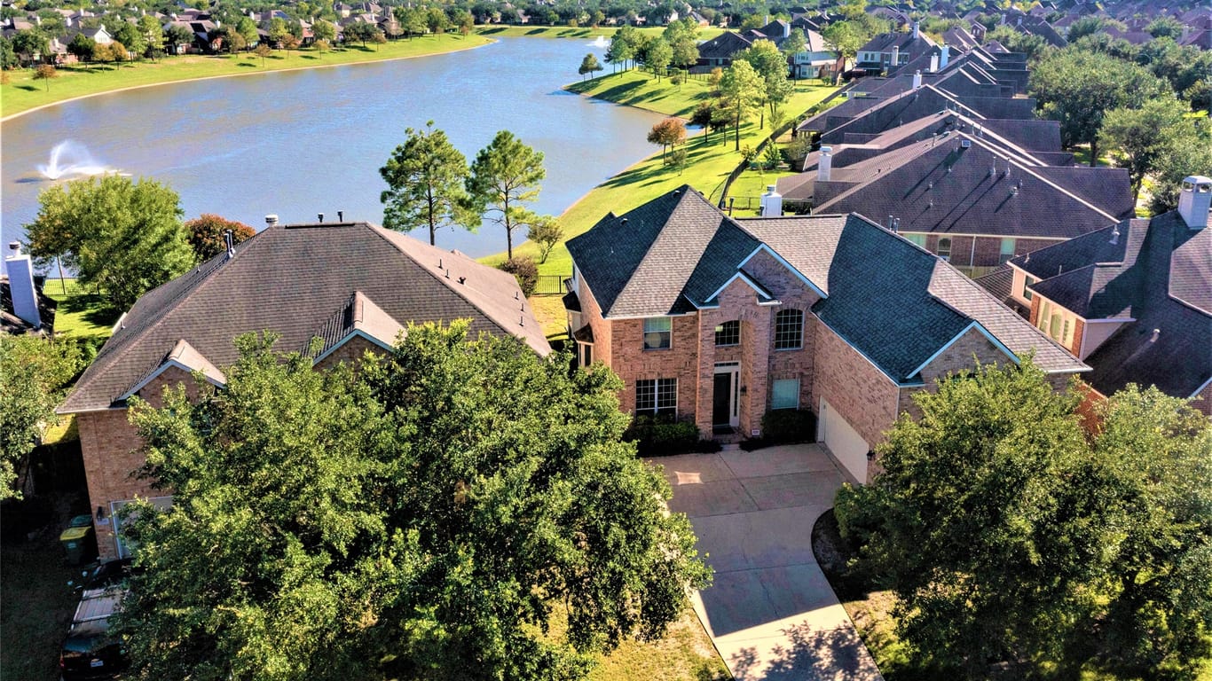 Pearland 2-story, 4-bed 13508 Sweet Wind Court-idx