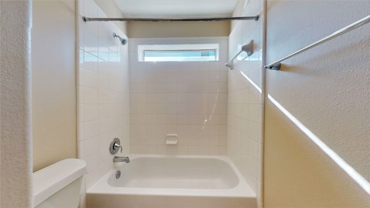 Pearland 2-story, 4-bed 13508 Sweet Wind Court-idx