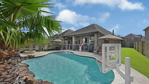 Pearland null-story, 4-bed 1920 Darling Amy Lane-idx