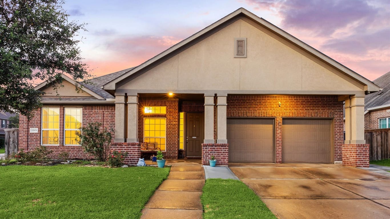 Pearland 1-story, 3-bed 2203 Lago Canyon Court-idx