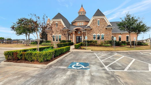 Rosenberg 2-story, 4-bed 5918 Wayne Way-idx