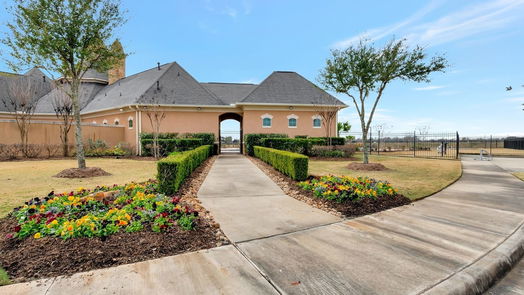 Rosenberg 2-story, 4-bed 5918 Wayne Way-idx
