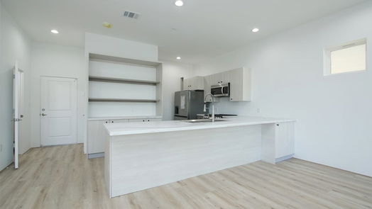 Houston 3-story, 4-bed 15000 S Richmond Avenue 7-idx