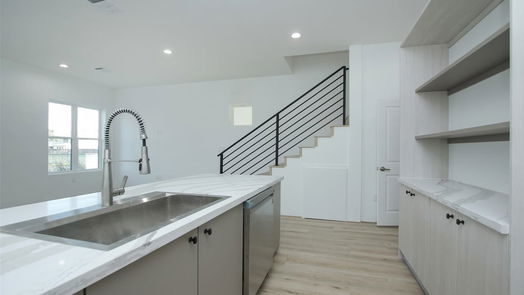 Houston 3-story, 4-bed 15000 S Richmond Avenue 7-idx