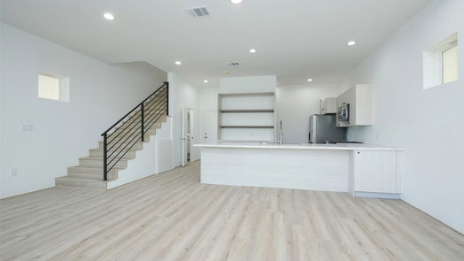 Houston 3-story, 4-bed 15000 S Richmond Avenue 7-idx