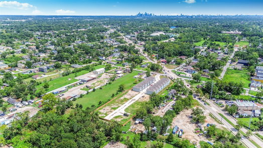 Houston 2-story, 3-bed 8121 Esther Acres Lane-idx