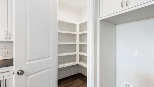 Humble null-story, 3-bed 12803 Raemoir Drive-idx